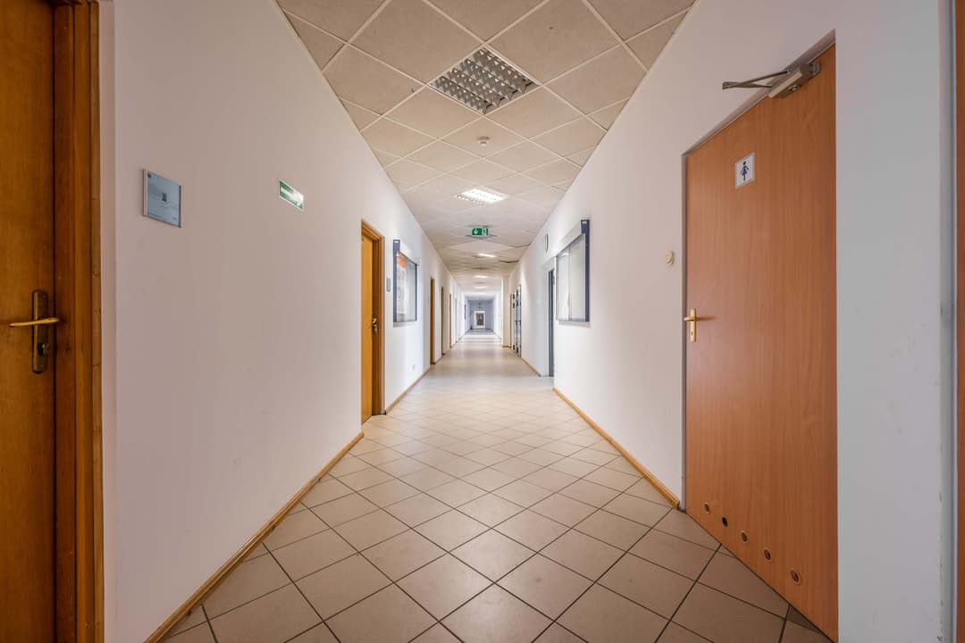 Silver Office Co-working