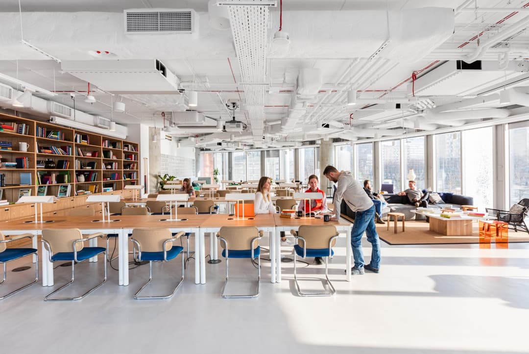 WeWork Mennica Legacy Tower