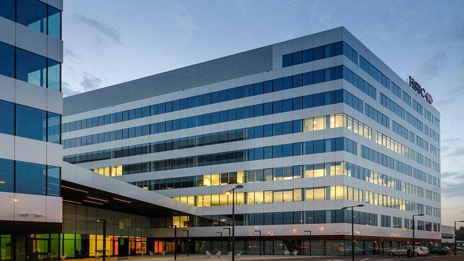 Kapelanka 42 - Budynek A