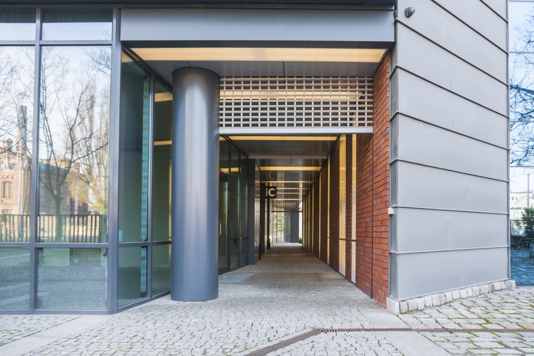 Centrum Biznesu Kopcińskiego 79