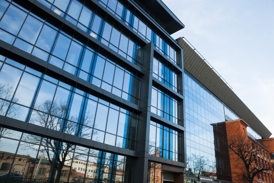 Centrum Biznesu Kopcińskiego 79