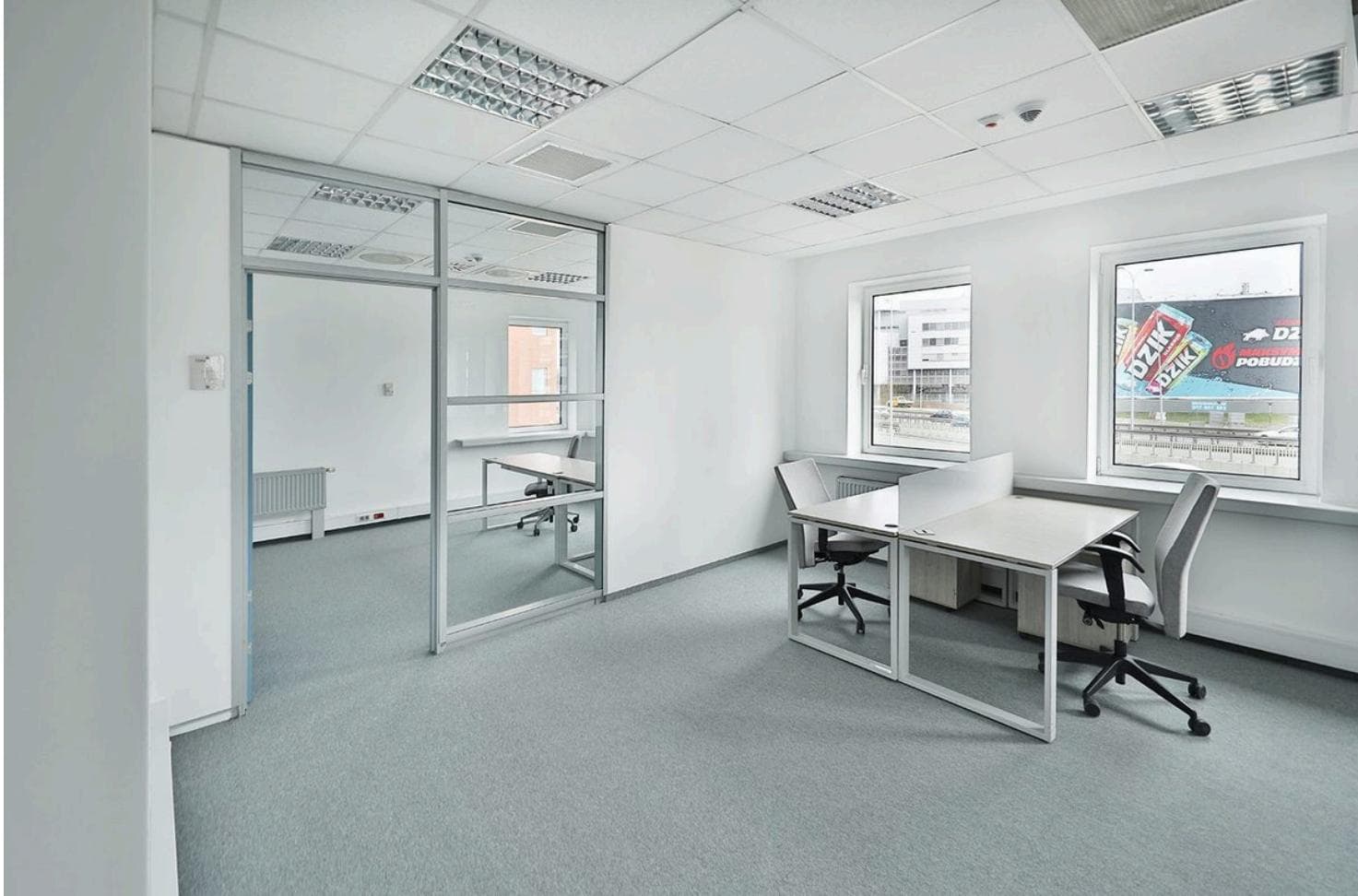 Biuro 328 m²