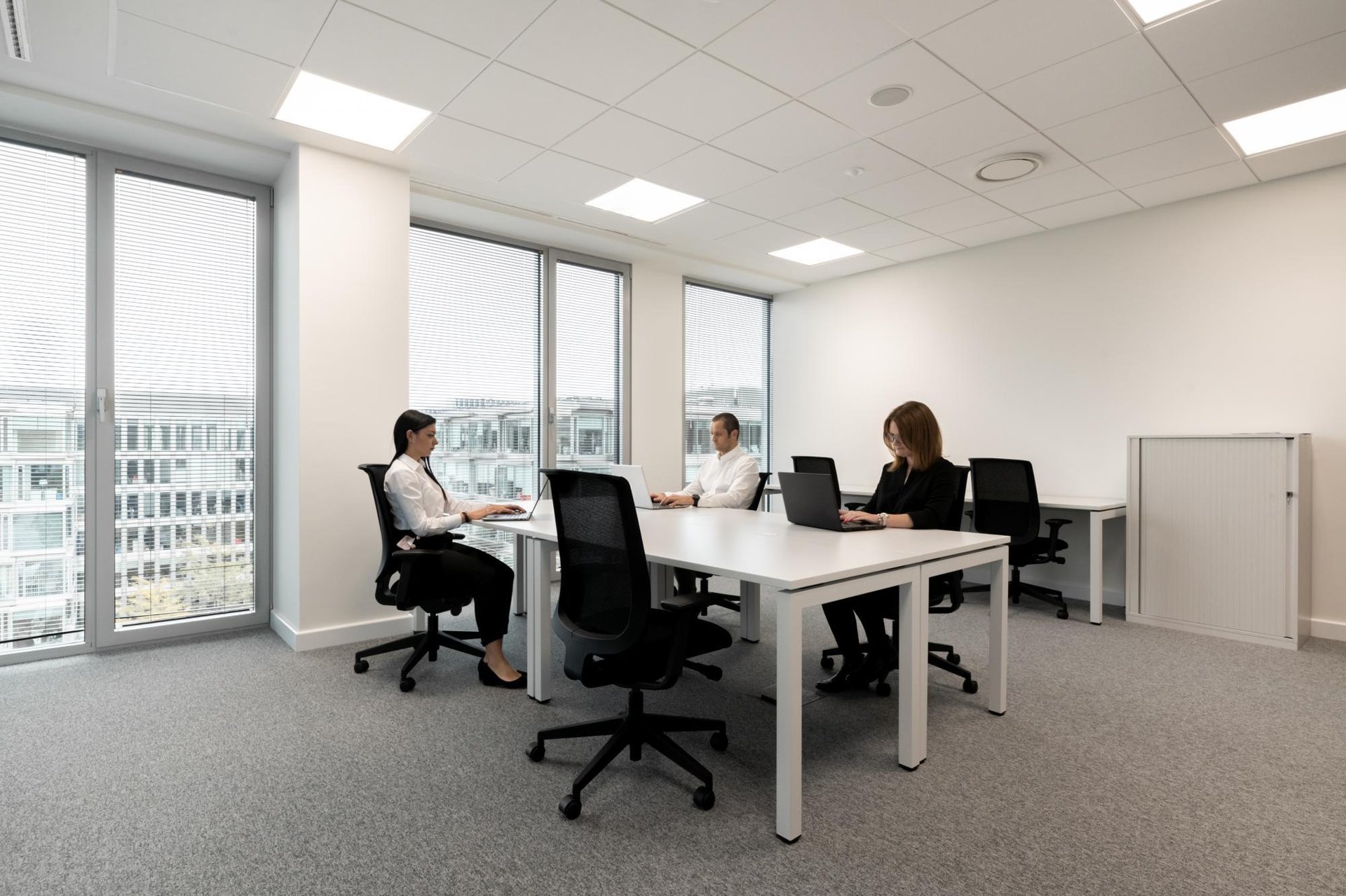 Office for 5 pers. in Spaces Platinium