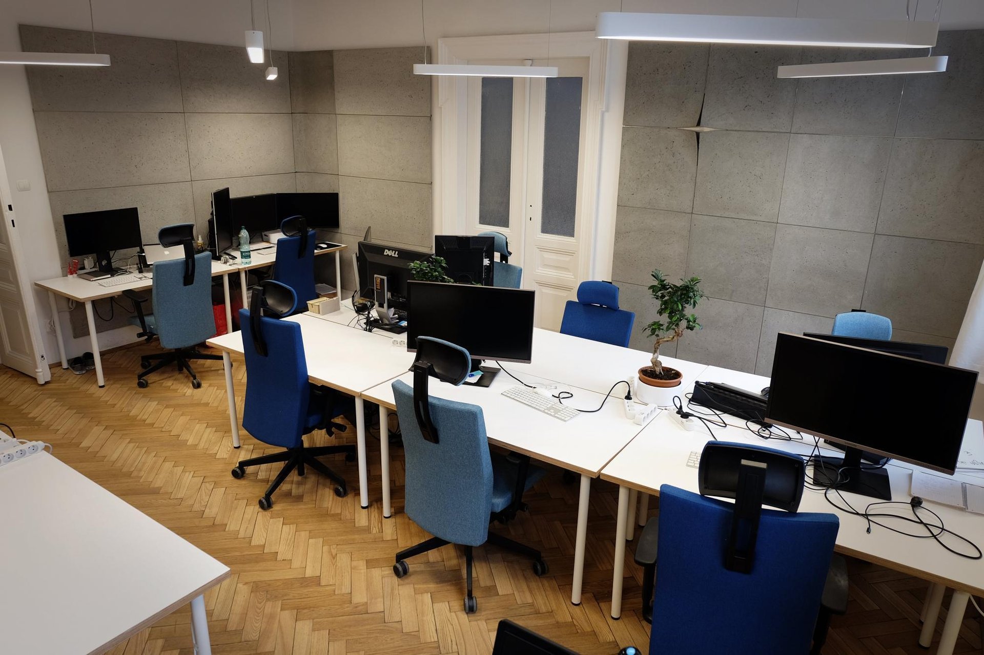 Biuro dla 11 os. w Kalafiornia Coworking & Offices