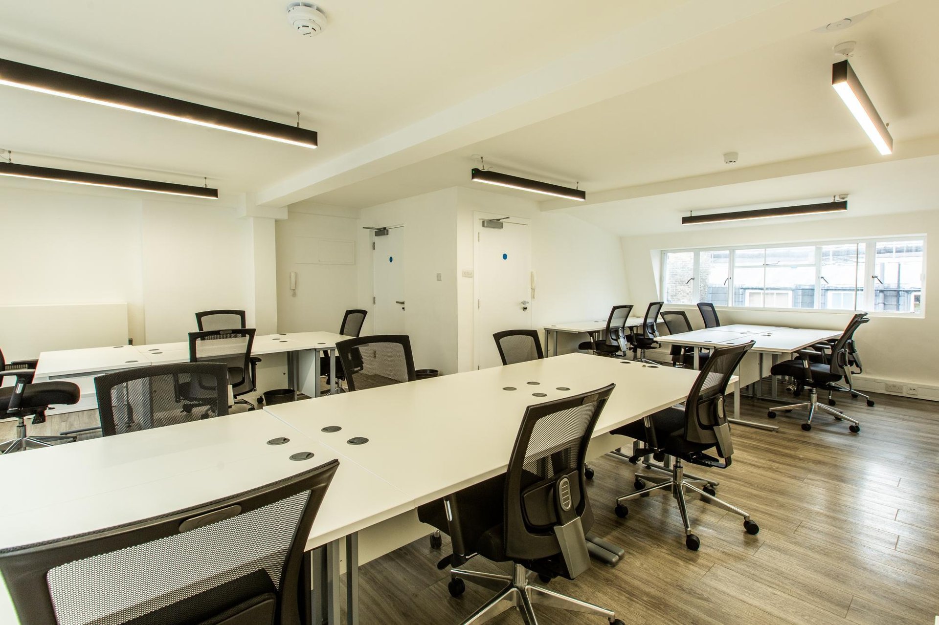 Office for 7 pers. in WorkPad, 12 DAVID MEWS - MARYLEBONE